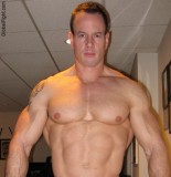 huge bodybuilder big muscles hot wrestler man.jpg