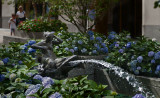 Fountain sculpture