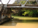 Jembatan di muara sungai Pulau Manuk
