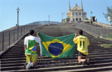 torcedores na igreja da penha.jpg