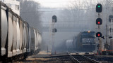 NS waits in the siding Indiana