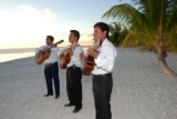 Mexican Trio. Photo by Lidya Solemidt, http://lidyasolemidt.t35.com