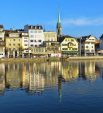 A short walk over the banks of Limmat a little before sunset.