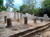 Ruines près du cenote effondré