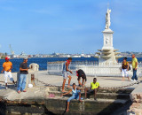 Cubains sur le quai