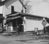 Mitchell's Store on East First Street - 1962