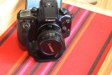 The camera is now attached (Canon eos 30)