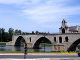 Slynny (ale malo ciekawy)most w Avignon./ Famous bridge in Avignon.