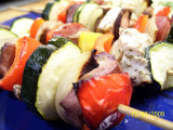 vegetable & chicken shish kebab