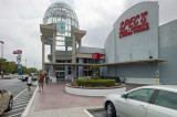 Spec's entrance 02