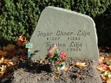 Mothers tombstone