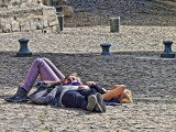 Avignon, Girls on the Rocks