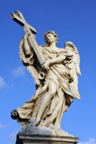 10 statues line the Ponte SantAngelo