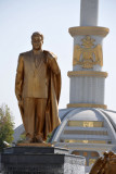 Trkmenbaşy and the Independence Monument