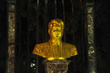 Golden bust of President Niyazov