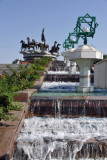 Fountain at 10-Horses-Square