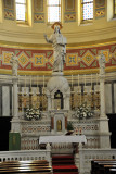 Altar, Iglesia de San Manuel y San Benito