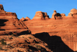From the lower portion of the viewpoint ridge it is not possible to see Delicate Arch