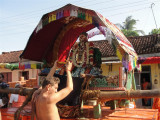 Nathamunigal  During Purappadu.JPG