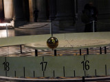 Foucaults Pendulum Clock in the Panthon DSCF4258.jpg