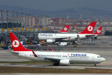 TURKISH AIRLINES BOEING 737 800 IST RF IMG_4935.jpg