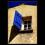 Brown and blue !