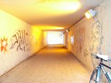 passage souterrain avec escaliers à Notre-Dame de Bonne-Odeur, Drève de la Chapelle - Kapeldreef.