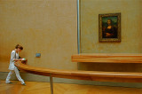 Mona Lisa solo visitor