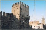 Remparts de Bab Boujeloud et minaret Bou Inania