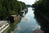 houseboats on the seine3.JPG