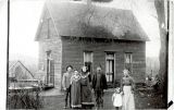  Cliford, Gracie, Edith, Delbert Philander, Minnie May and Clarice Vera Cowles - 1910