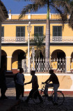 Small talk at Plaza Mayor