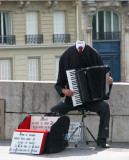 l'homme invisible à Paris