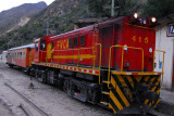 Giant engine (415) pulling 1 car on the route Huancavelica - Huancayo