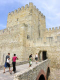 Lisboa, entering the inner part of the castle