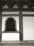 Decorative window on the Onari-genkan