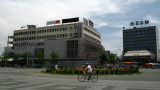 Cycling across Ploštad Makedonija