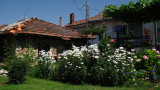 Garden and house beside Sveti Kliment