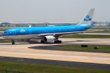 KLM - Royal Dutch Airlines Airbus A330-203 (PH-AOA)