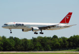 Northwest Airlines Boeing 757-251 (N519US)