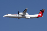 QANTAS LINK DASH 8 400 SYD RF IMG_8222 .jpg