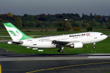 MAHAN AIR AIRBUS A310 300 DUS RF 1771 8.jpg