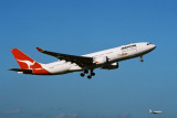 QANTAS AIRBUS A330 200 SYD RF.jpg