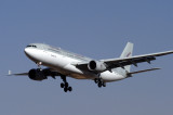QATAR AIRWAYS AIRBUS A330 200 JNB RF IMG_1481.jpg