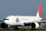 JAPAN AIRLINE BOEING 777 200 AMS RF IMG_2880.jpg