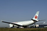 AIR CANADA AIRBUS A330  300 CDG RF IMG_2440.jpg