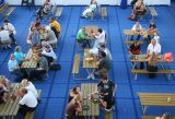 Gursky sails along