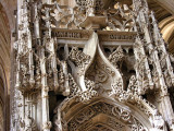 20 Tomb of Marguerite of Austria - detail 1 88001996.jpg