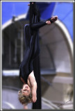 Danielle 001 .jpg  -  LA POSITION DE LA CHAUVE-SOURIS  /  BAT POSITION