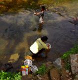 0273 Washing clothes in the main stream of Gaoxiu.